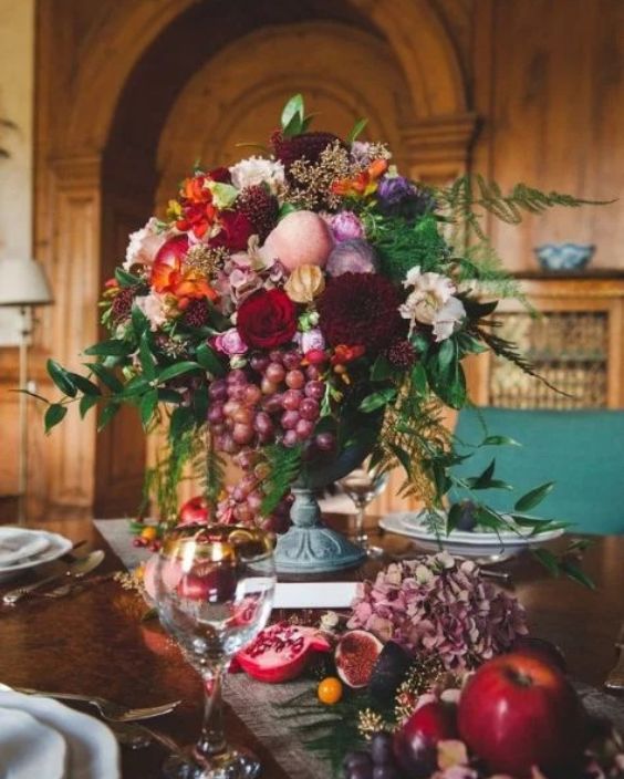 Autumnal Elegance: Floral Trends to Adore this October